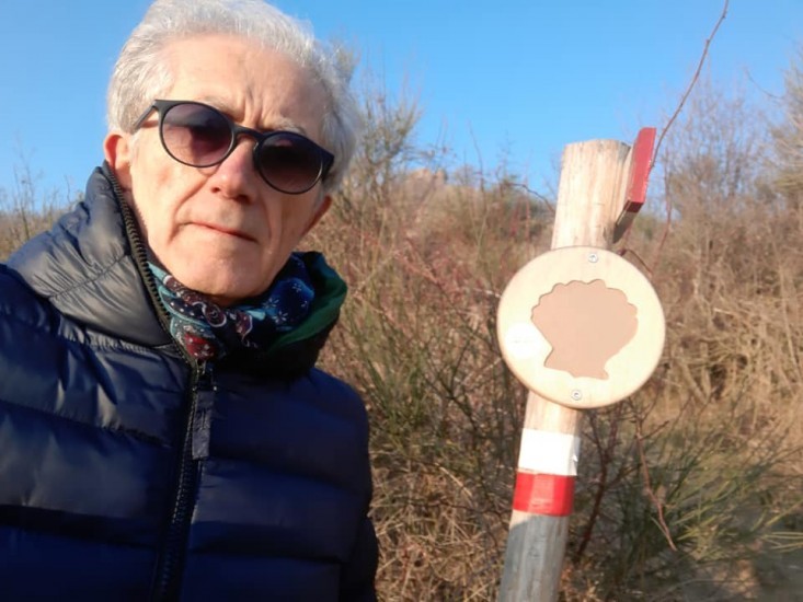 Jader Dardi Sindaco di Modigliana, in uno dei percorsi dei "Sentieri Agrourbani" camminando fino alla Torre di Ceparano.