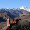 La valle di Abachkou, un balcone dove i mille colori dell'argilla si fondono e confondono tra campi e abitazioni.